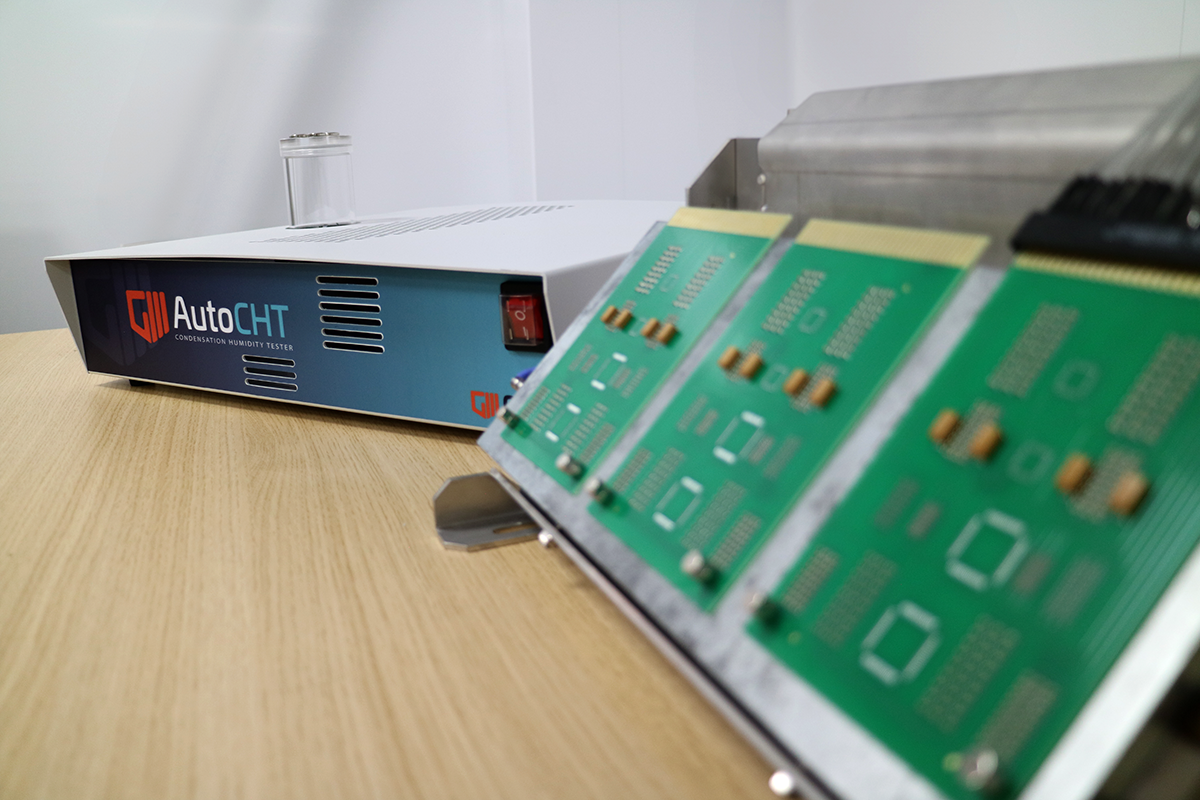 GEN3 AutoCHT com platen e placas para ensaio de condensação